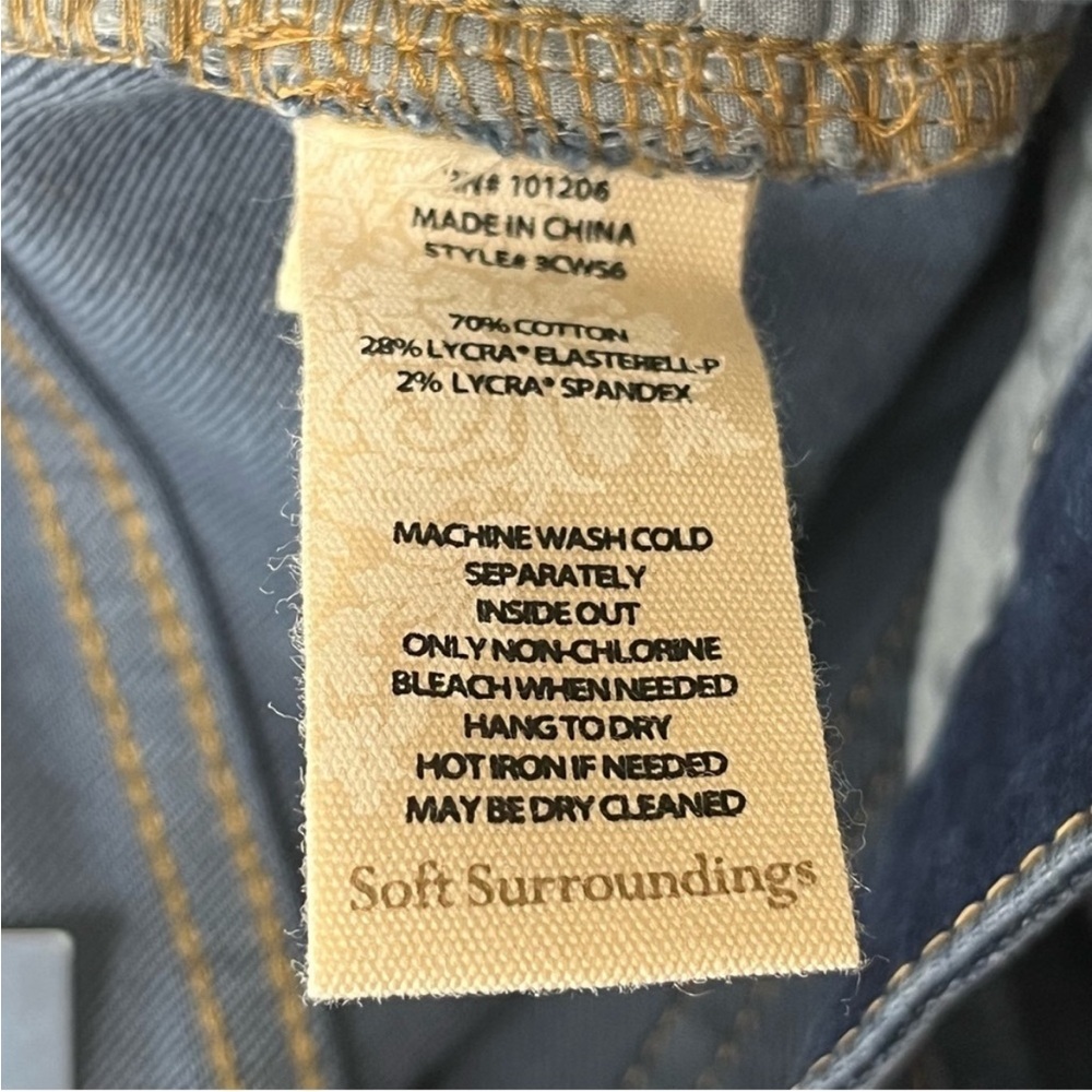 SOFT SURROUNDINGS NWT THE ULTIMATE CROPPED BOOTCUT JEANS RIPPLE BLUE WASH PETITE - Picture 15 of 16